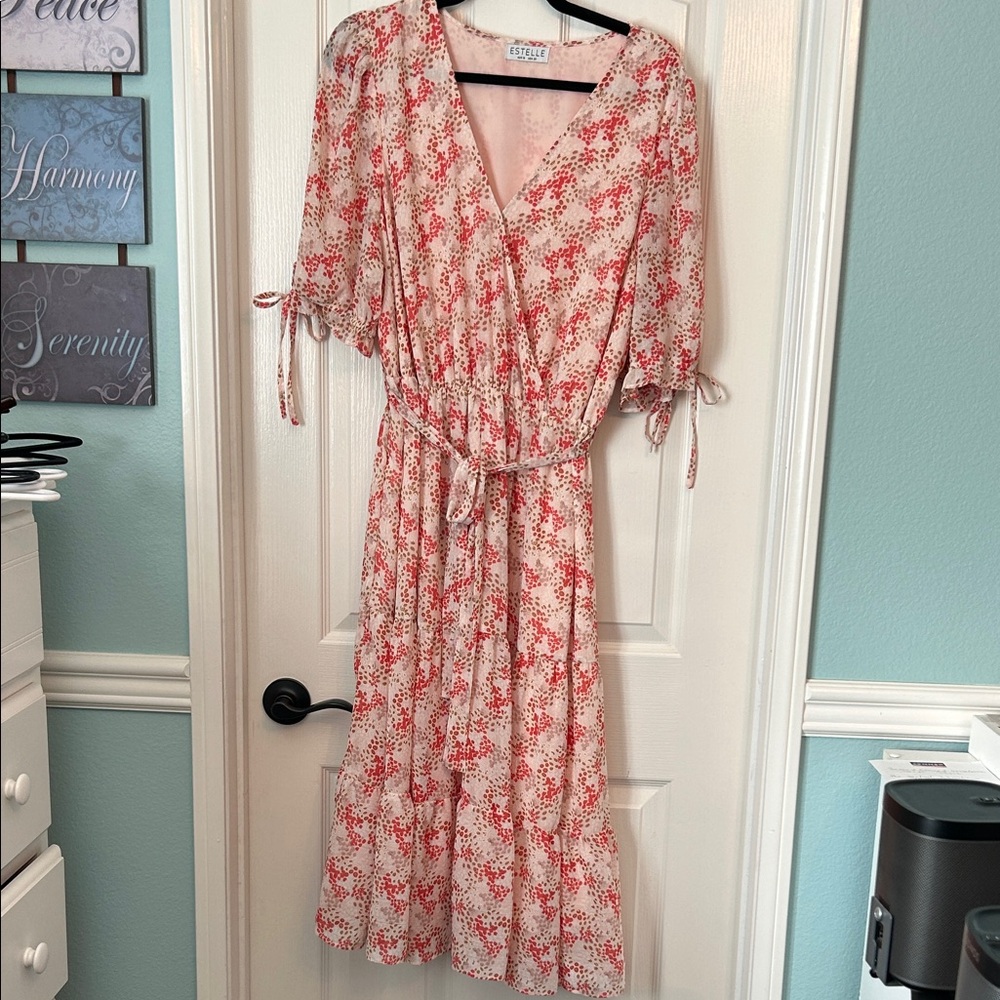 Estelle Midi Dress, cream/peach w/gold and salmon red floral pattern, size 2X/18